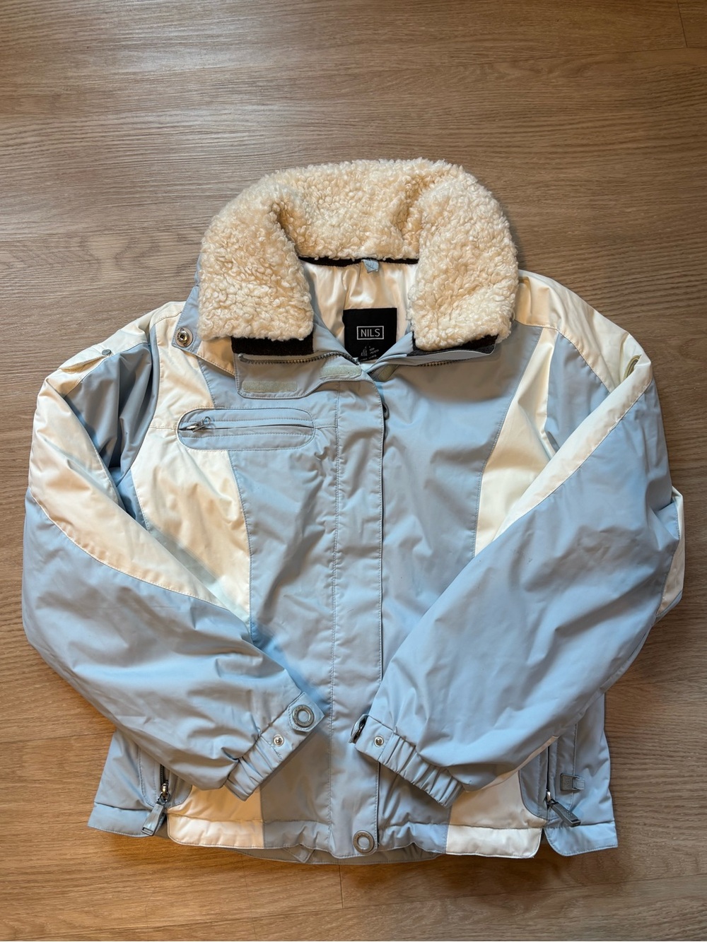 VTG NILS Women’s Size 8 Ski/Snowboard Jacket Sherpa Neck Hood Blue and White Y2K